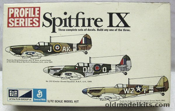 MPC 1/72 Supermarine Spitfire IX Profile Series - John A Kent Polish Wing Leader June 1941 / No. 312 (Czecho-Slovak) Sq RAF 1944 / American 67th Observation Group March 1943, 2-1113-100 plastic model kit